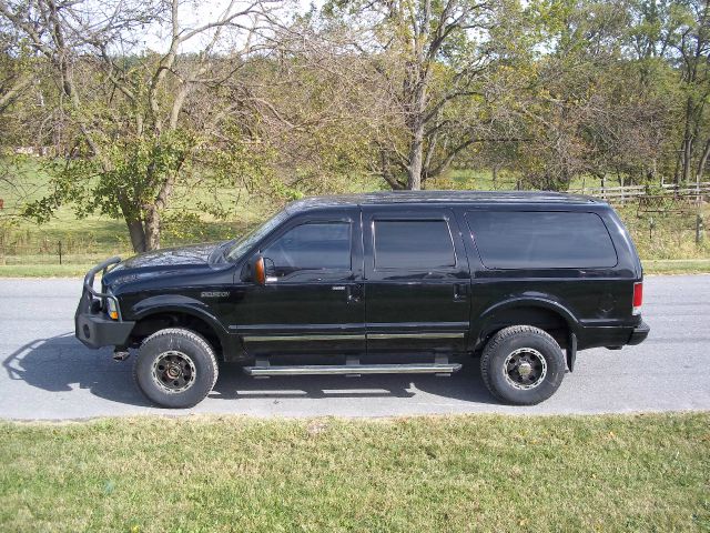 2004 Ford Excursion E 32