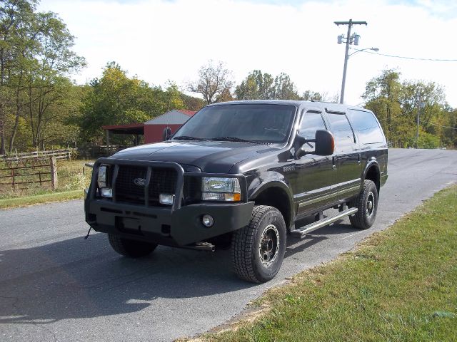 2004 Ford Excursion E 32