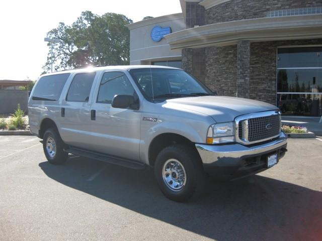 2004 Ford Excursion 4dr Sdn SE Auto W/sunroof