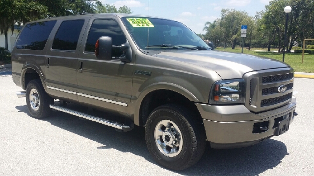 2005 Ford Excursion E 32