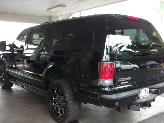 2005 Ford Excursion E 32