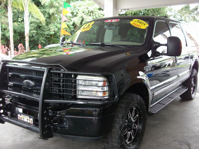 2005 Ford Excursion E 32