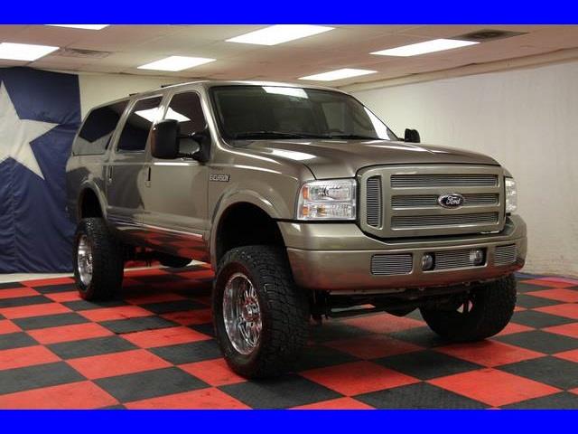 2005 Ford Excursion SLT 25