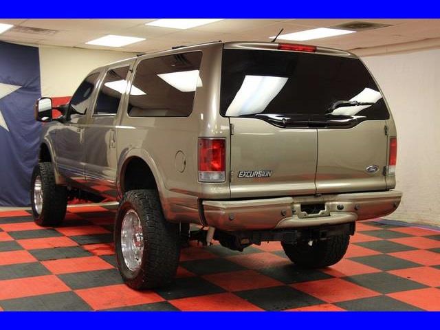 2005 Ford Excursion SLT 25