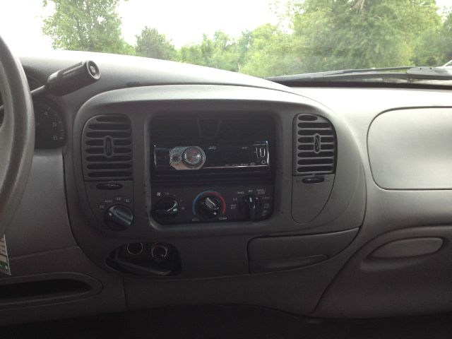 1997 Ford Expedition SL 4x4 Regular Cab