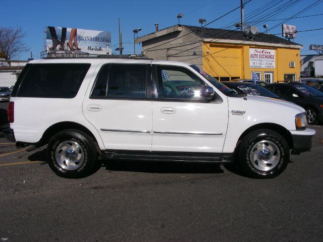 1997 Ford Expedition SL 4x4 Regular Cab