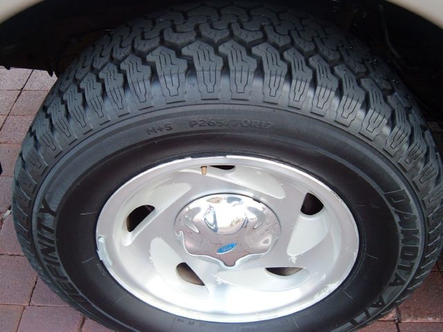 1997 Ford Expedition E320 - Extra Sharp