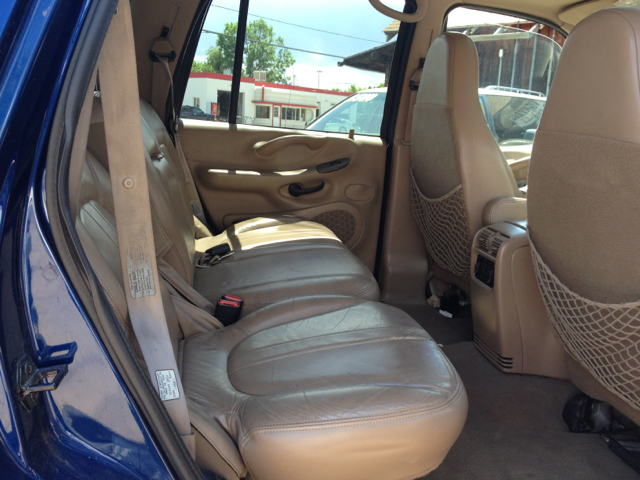 1997 Ford Expedition E320 - Extra Sharp