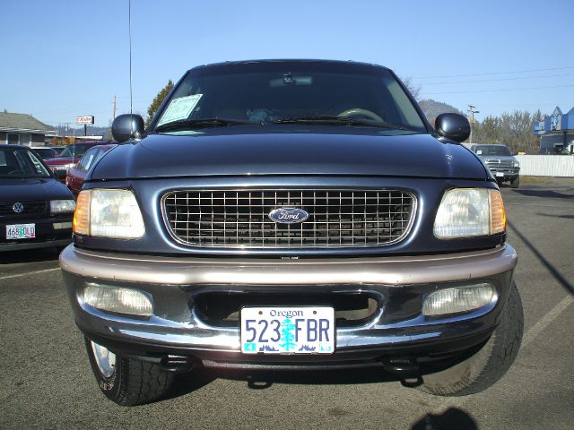 1998 Ford Expedition E320 - Extra Sharp