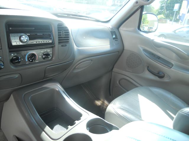 1998 Ford Expedition E320 - Extra Sharp