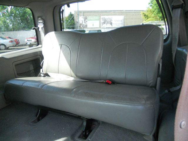 1998 Ford Expedition E320 - Extra Sharp