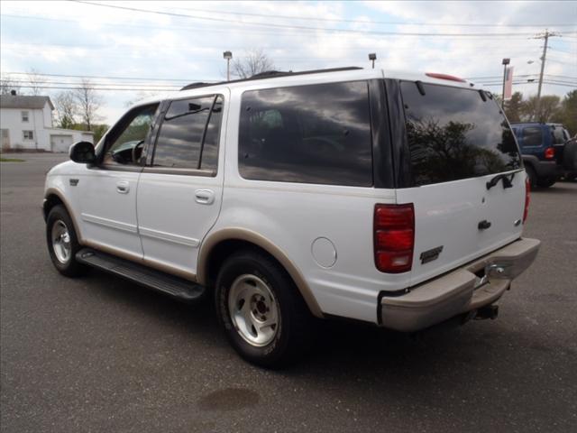 1999 Ford Expedition S V6 2WD