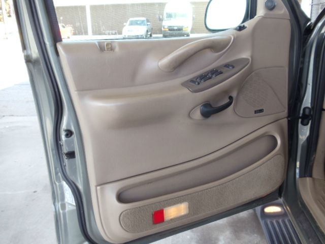 1999 Ford Expedition E320 - Extra Sharp