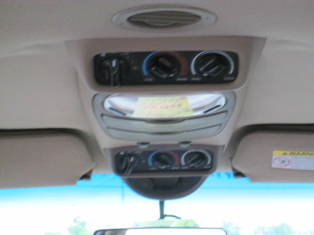 1999 Ford Expedition E320 - Extra Sharp