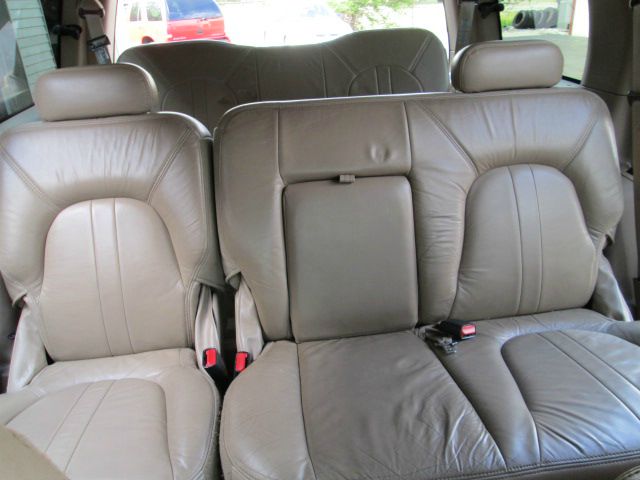 1999 Ford Expedition E320 - Extra Sharp