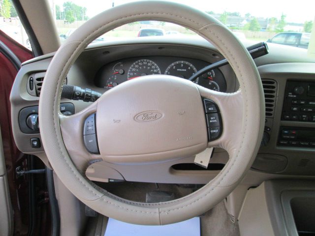 1999 Ford Expedition E320 - Extra Sharp