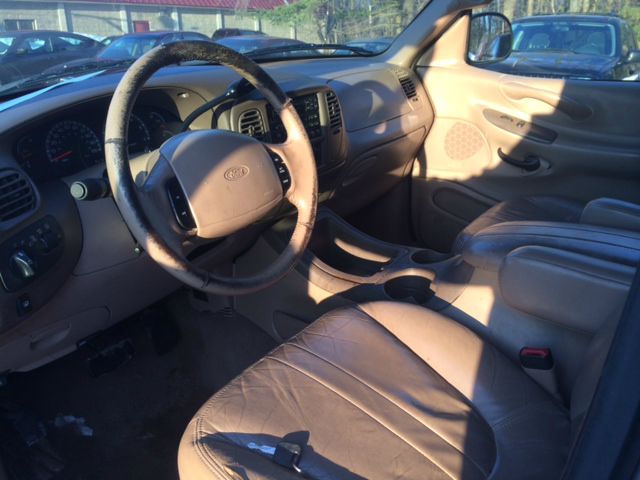 1999 Ford Expedition E320 - Extra Sharp