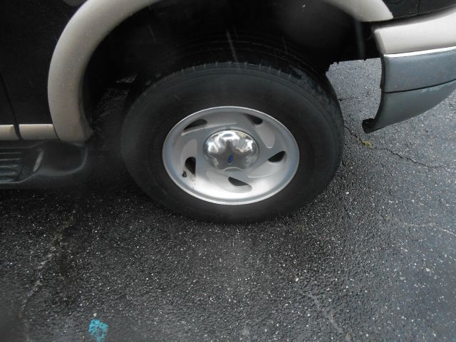 1999 Ford Expedition E320 - Extra Sharp