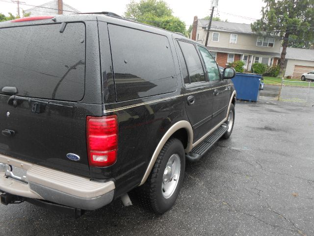 1999 Ford Expedition E320 - Extra Sharp
