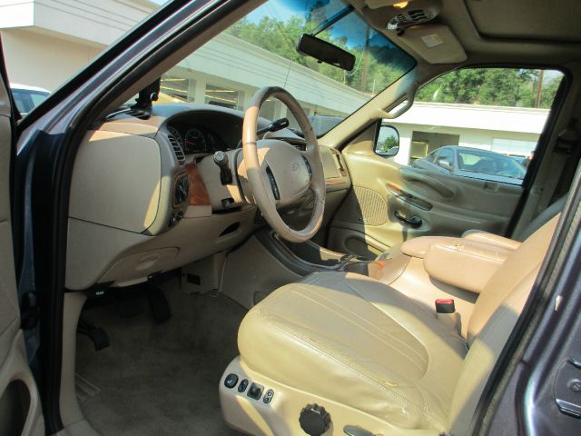 1999 Ford Expedition E320 - Extra Sharp