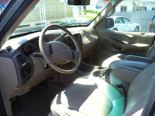 1999 Ford Expedition SL 4x4 Regular Cab