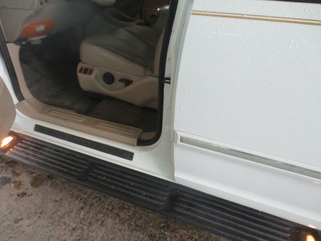 2000 Ford Expedition SL 4x4 Regular Cab