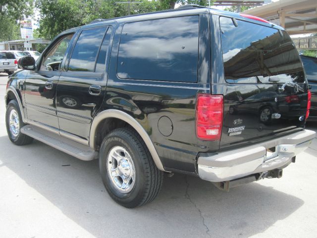 2000 Ford Expedition E320 - Extra Sharp