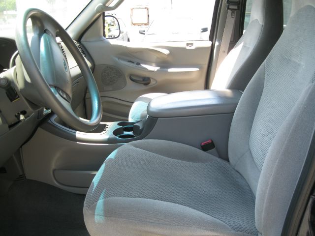 2000 Ford Expedition SL 4x4 Regular Cab