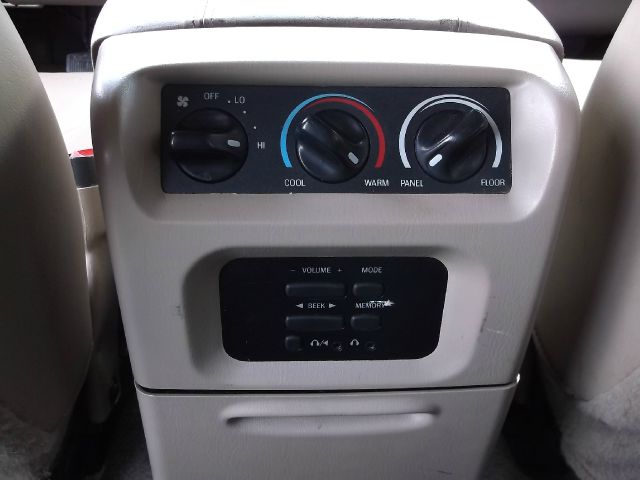 2000 Ford Expedition E320 - Extra Sharp