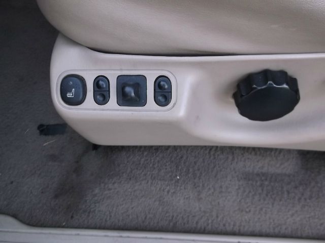 2000 Ford Expedition E320 - Extra Sharp