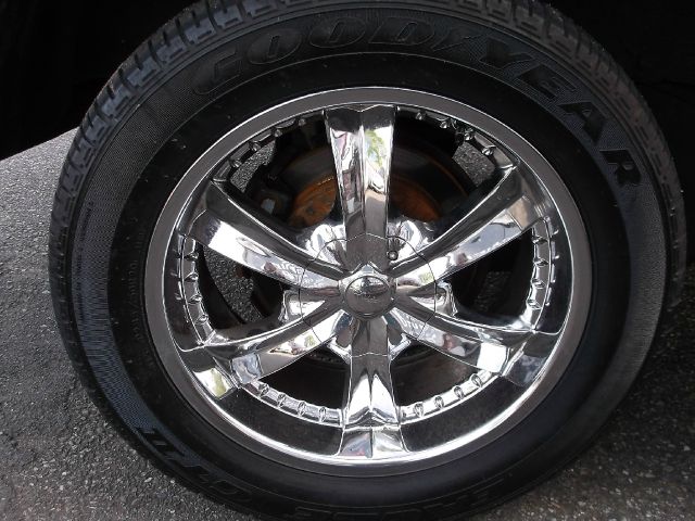 2000 Ford Expedition E320 - Extra Sharp