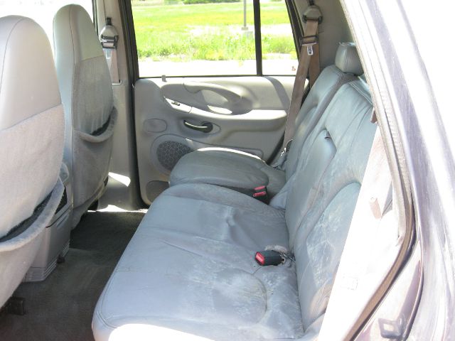 2000 Ford Expedition SL 4x4 Regular Cab