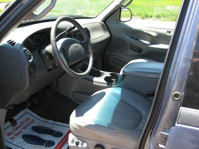 2000 Ford Expedition SL 4x4 Regular Cab