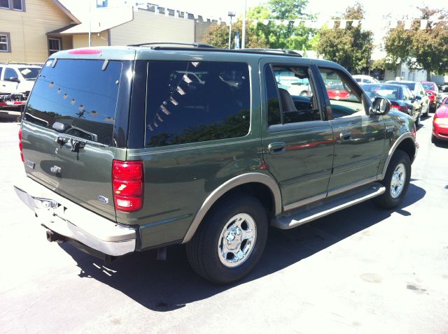 2000 Ford Expedition E320 - Extra Sharp
