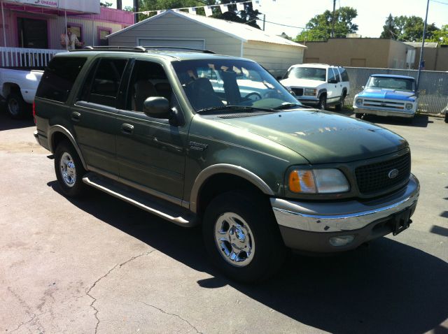2000 Ford Expedition E320 - Extra Sharp