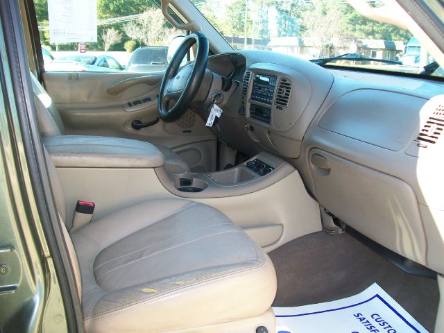2000 Ford Expedition E320 - Extra Sharp