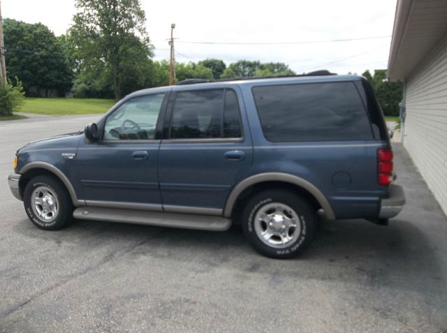 2000 Ford Expedition 4WD 4dr Sport Ltd Avail 4x4 SUV