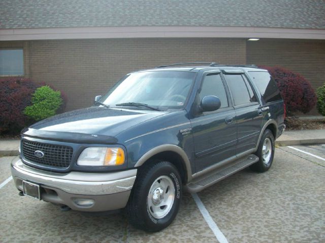 2000 Ford Expedition E320 - Extra Sharp
