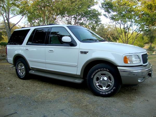 2000 Ford Expedition 330i