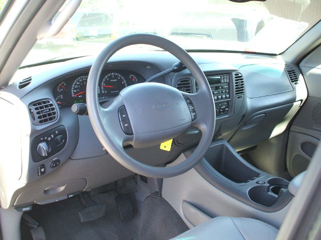 2000 Ford Expedition SL 4x4 Regular Cab