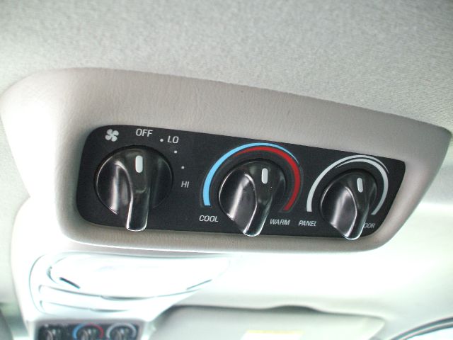 2000 Ford Expedition SL 4x4 Regular Cab