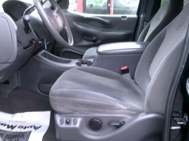 2001 Ford Expedition SL 4x4 Regular Cab