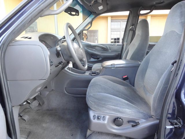 2001 Ford Expedition SL 4x4 Regular Cab