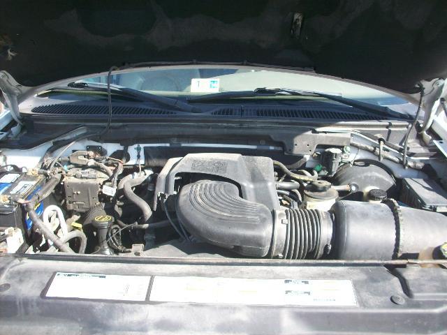 2001 Ford Expedition E320 - Extra Sharp