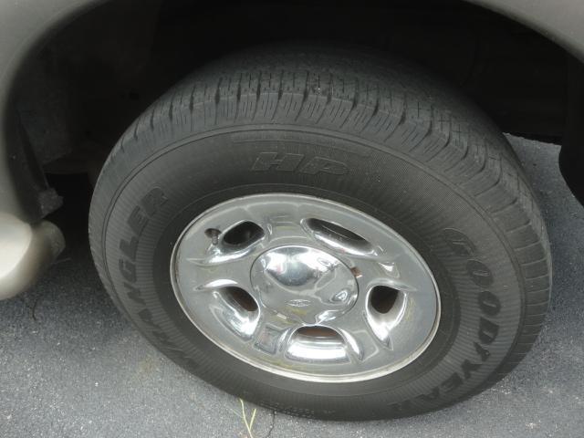 2001 Ford Expedition XL XLT Work Series