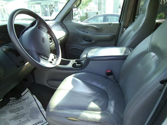 2001 Ford Expedition SL 4x4 Regular Cab