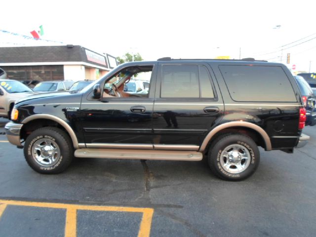 2001 Ford Expedition E320 - Extra Sharp