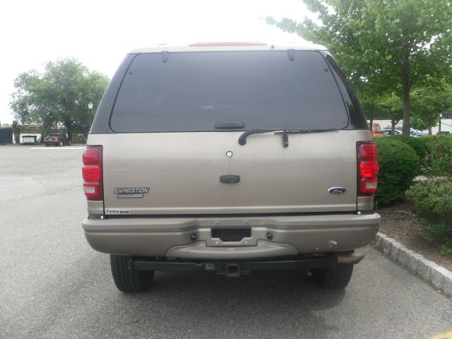 2001 Ford Expedition E320 - Extra Sharp