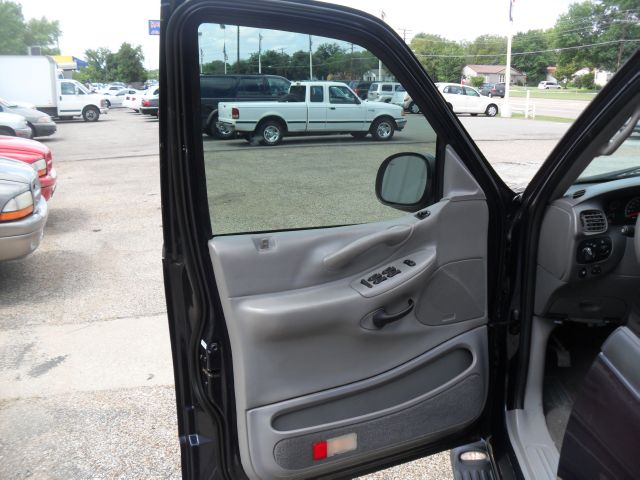 2001 Ford Expedition SL 4x4 Regular Cab