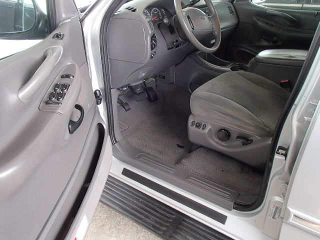 2001 Ford Expedition SL 4x4 Regular Cab